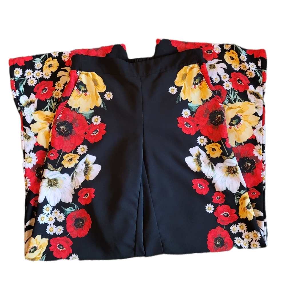 New York & Company Black Red Multicolor Floral Print Trousers XS